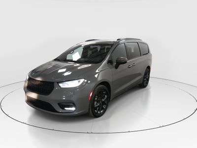 2023 Chrysler Pacifica — rear three-quarter view