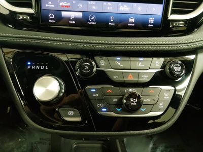 2023 Chrysler Pacifica — photo 20 view