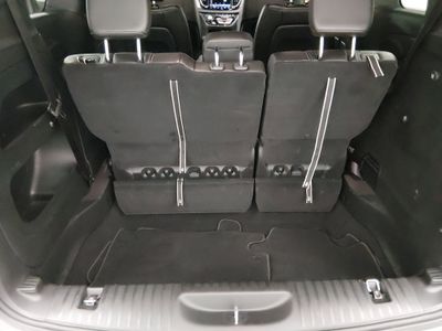 2023 Chrysler Pacifica — photo 11 view