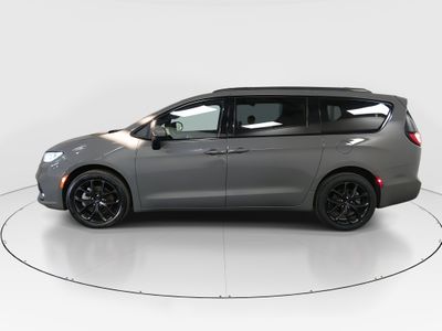 2023 Chrysler Pacifica — interior view