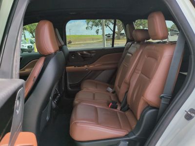 2023 Lincoln Aviator Plug-In Hybrid - Photo 15