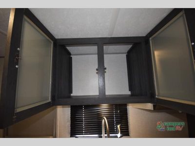 2021 Forest River RV Ozark — photo 22 view