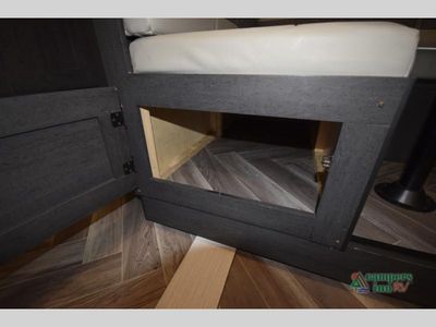 2021 Forest River RV Ozark — photo 16 view