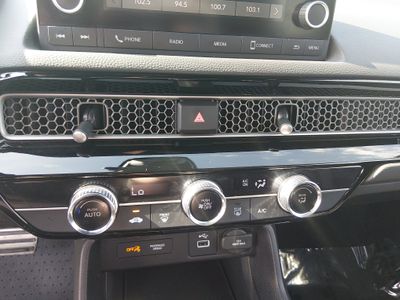 2024 Honda Civic Hatchback — photo 13 view