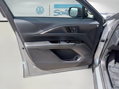 2024 Cadillac LYRIQ - Photo 20