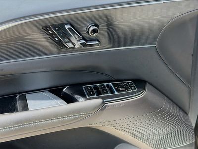 2024 Cadillac LYRIQ - Photo 17