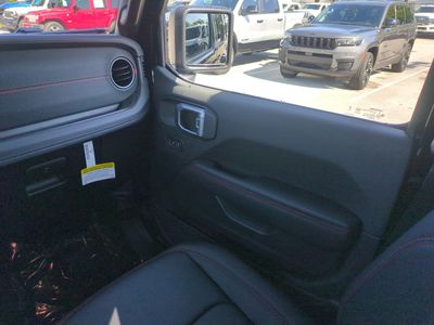 2026 Jeep Wrangler - Photo 17