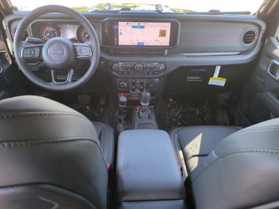 2026 Jeep Wrangler - Photo 15
