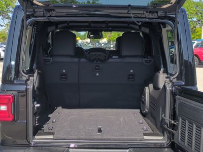 2026 Jeep Wrangler - Photo 13