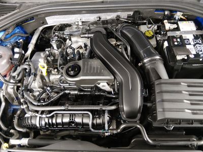 2024 Volkswagen Jetta — photo 9 view