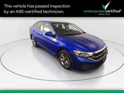 2024 Volkswagen Jetta SE Auto — front three-quarter view