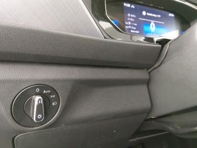 2024 Volkswagen Jetta — photo 13 view