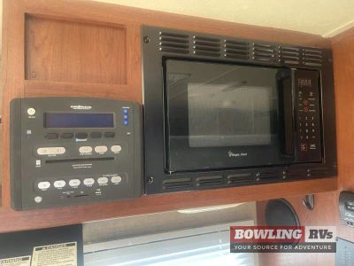 2015 Rockwood Roo 233S — photo 14 view
