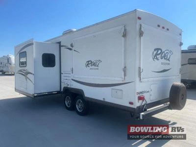 2015 Rockwood Roo 233S — rear three-quarter view