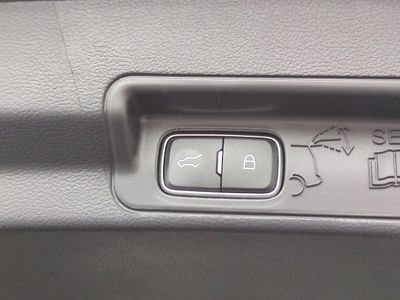 2026 Ford Explorer — photo 14 view
