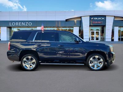 2019 GMC Yukon — interior view