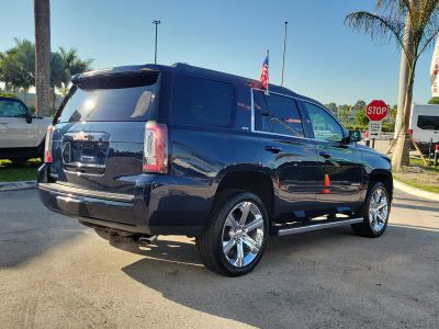 2019 GMC Yukon — detail view