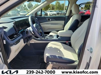 2026 Kia Carnival Hybrid — photo 24 view