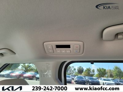 2026 Kia Carnival Hybrid — photo 17 view