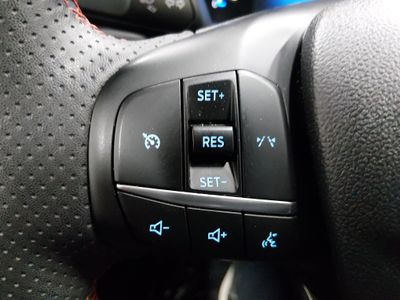 2025 Ford Escape — photo 18 view
