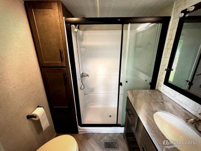 2021 Forest River Salem Grand Villa — photo 17 view