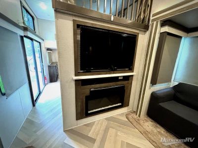 2021 Forest River Salem Grand Villa — photo 14 view