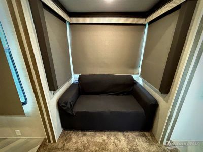 2021 Forest River Salem Grand Villa — photo 15 view