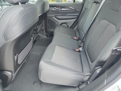 2026 Jeep Grand Cherokee — photo 8 view