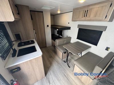 2025 Keystone RV Coleman Light - Photo 8
