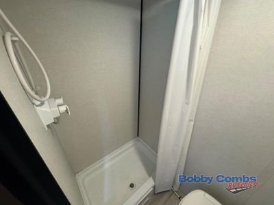 2025 Keystone RV Coleman Light - Photo 11