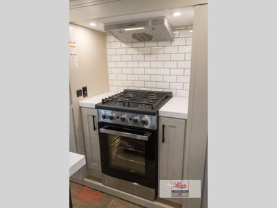 2026 Solitude 390RK - Photo 20