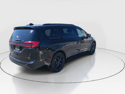 2025 Chrysler Pacifica - Photo 7