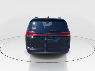 2025 Chrysler Pacifica - Photo 6