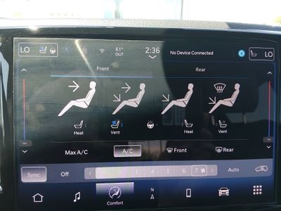 2025 Chrysler Pacifica - Photo 19