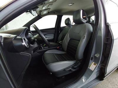 2023 Nissan Kicks - Photo 12