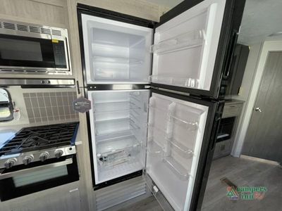 2026 Coachmen RV Catalina Legacy — photo 32 view