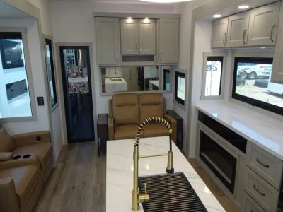 2026 Brinkley RV MODEL G - Photo 3