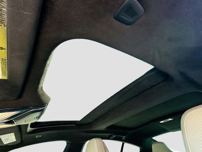 2023 BMW 8 Series — photo 16 view