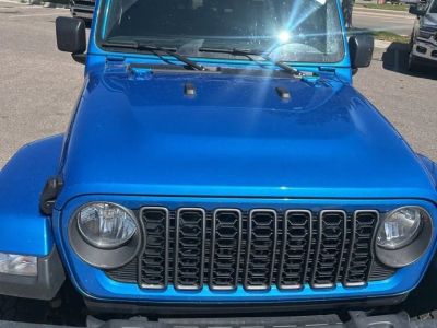 2025 Jeep Gladiator — rear three-quarter view