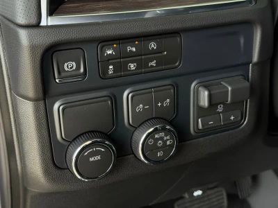 2026 Chevrolet Tahoe - Photo 32