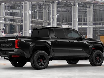 2026 Toyota Tacoma i-FORCE MAX - Photo 13
