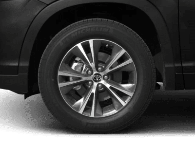 2018 Toyota Highlander — photo 10 view