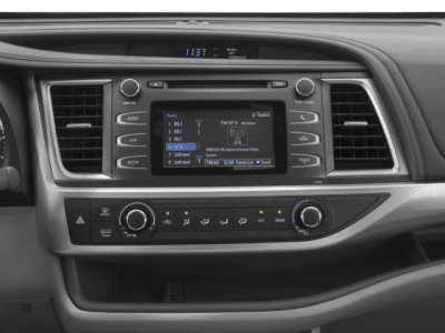 2018 Toyota Highlander — photo 9 view