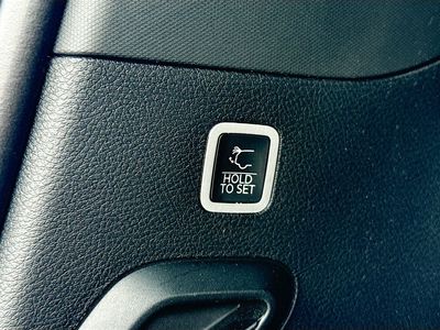 2024 Jeep Wagoneer — photo 12 view