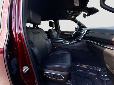 2024 Jeep Wagoneer — photo 14 view