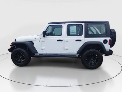 2021 Jeep Wrangler - Photo 4