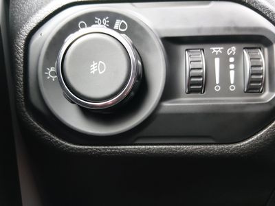 2021 Jeep Wrangler - Photo 13