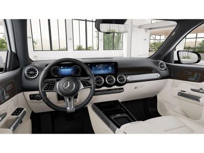 2026 Mercedes-Benz GLB - Photo 3