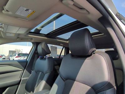 2025 Mazda CX-50 — photo 10 view