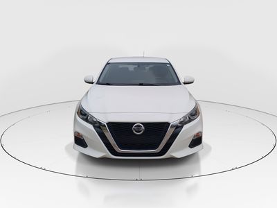 2020 Nissan Altima - Photo 2